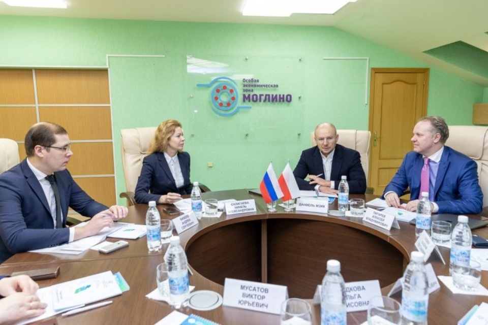 Власти региона предложили польской компании Paged SA  построить шпоновый завод в Моглино