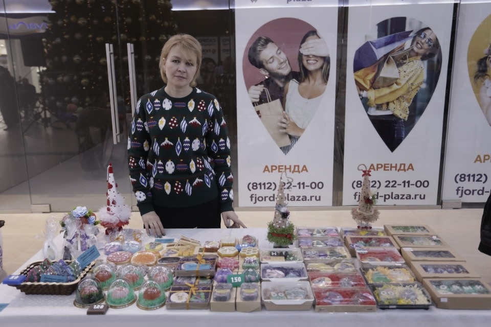 Все мастера ярмарки «ART-ель» во «Fjord Plaza» Все мастера ярмарки «ART-ель» во «Fjord Plaza»