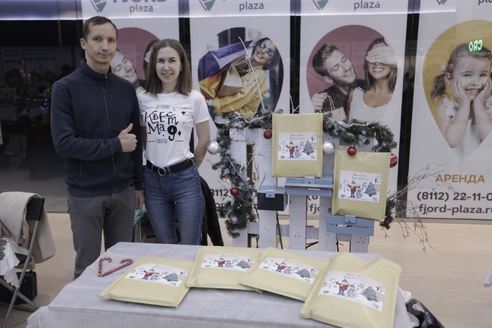 Все мастера ярмарки «ART-ель» во «Fjord Plaza» Все мастера ярмарки «ART-ель» во «Fjord Plaza»