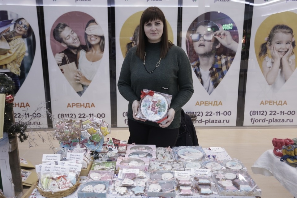 Все мастера ярмарки «ART-ель» во «Fjord Plaza» Все мастера ярмарки «ART-ель» во «Fjord Plaza»