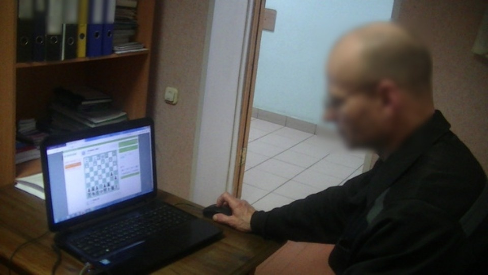 Две партии из пяти выиграл в шахматы осужденный из СИЗО в Великих Луках на всероссийском турнире