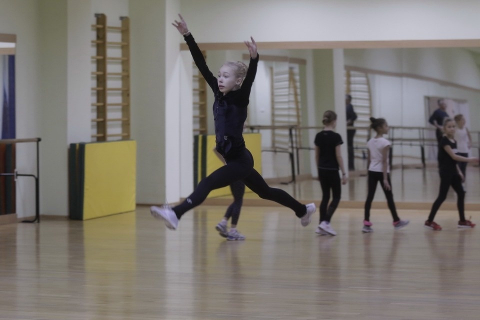 Чемпион СССР, Европы и мира Сергей Шахрай неделю тренировал псковских фигуристов