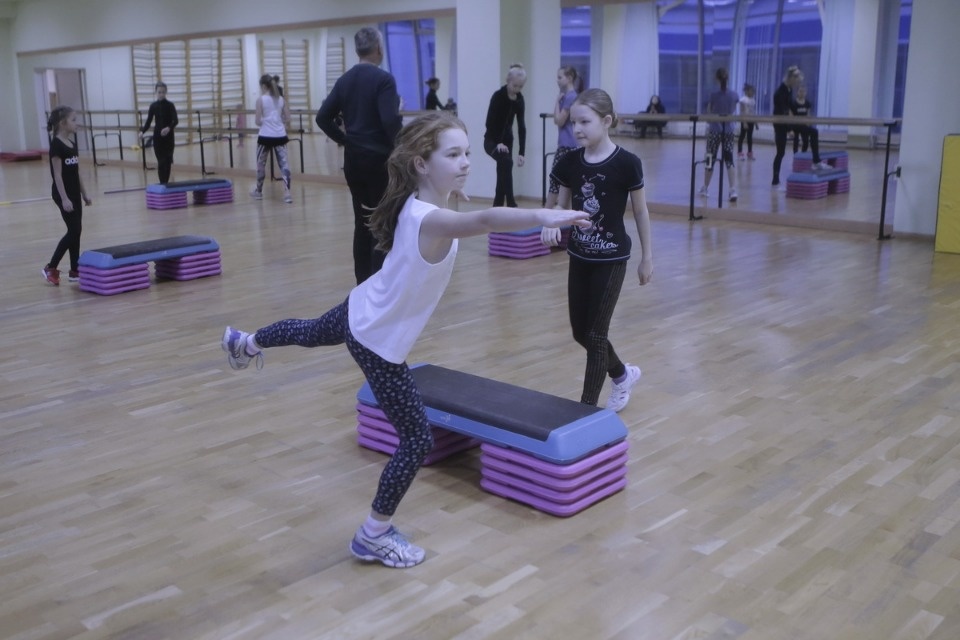 Чемпион СССР, Европы и мира Сергей Шахрай неделю тренировал псковских фигуристов