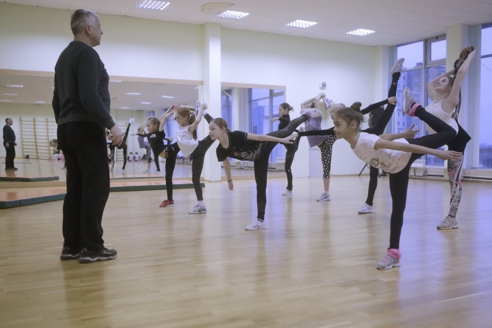 Чемпион СССР, Европы и мира Сергей Шахрай неделю тренировал псковских фигуристов