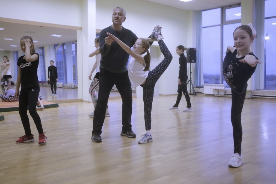 Чемпион СССР, Европы и мира Сергей Шахрай неделю тренировал псковских фигуристов