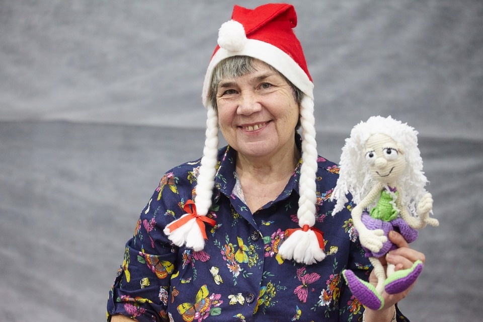 Первый день работы ярмарки «ART-ель» в «Простории» 