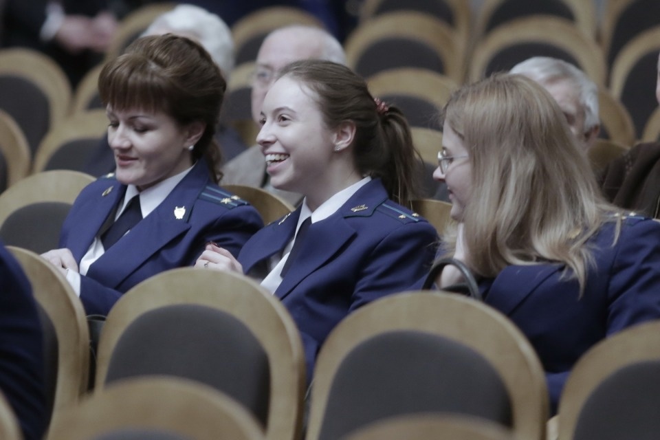 Прокуроры в Пскове отметили профессиональный праздник