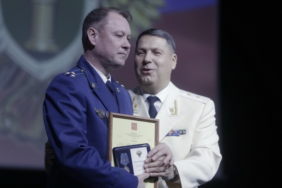 Прокуроры в Пскове отметили профессиональный праздник