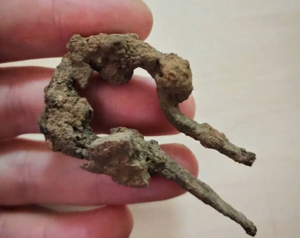 Средневековый варган нашли псковские археологи 