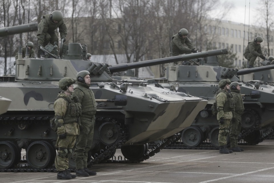 Псковские десантники получили новую боевую технику