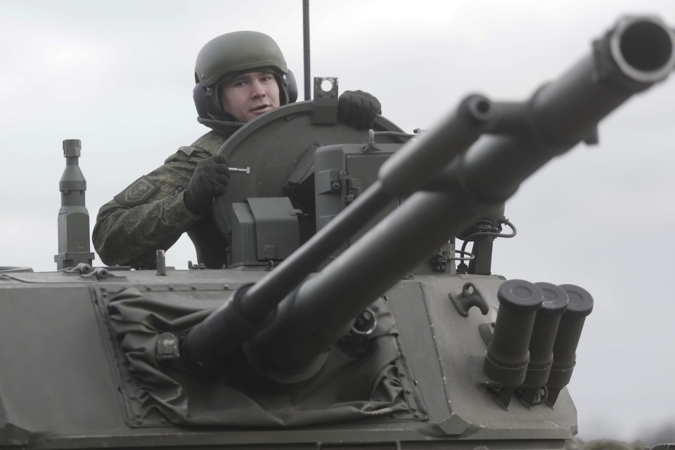 Псковские десантники получили новую боевую технику