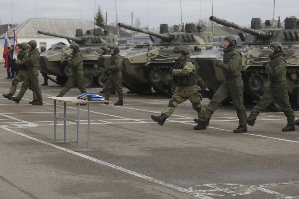 Псковские десантники получили новую боевую технику