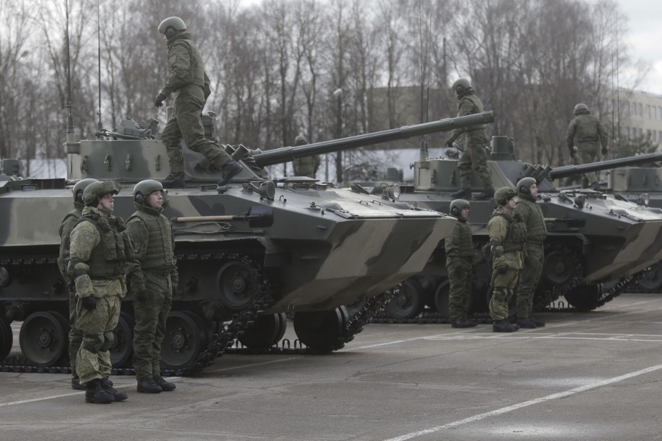Псковские десантники получили новую боевую технику