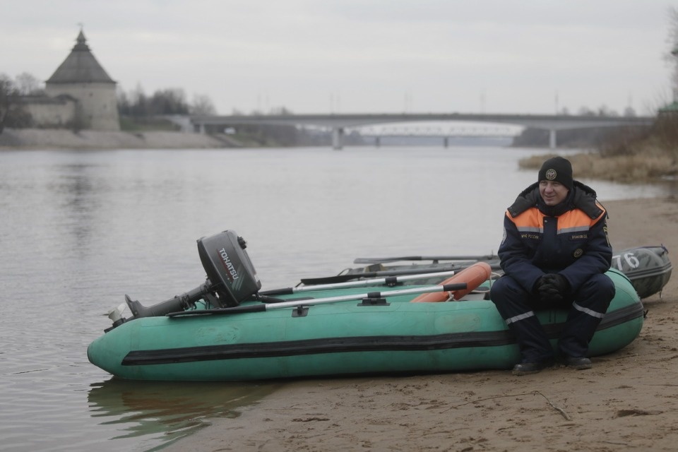 Крещенское купание в Пскове в 2020 году прошло без снега и льда