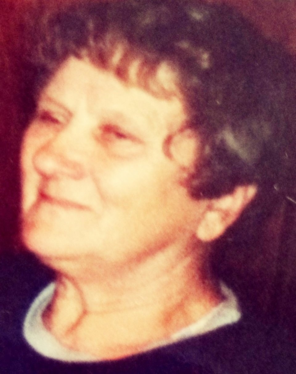 Полиция ищет пожилую псковичку, страдающую потерей памяти Полиция ищет пожилую псковичку, страдающую потерей памяти