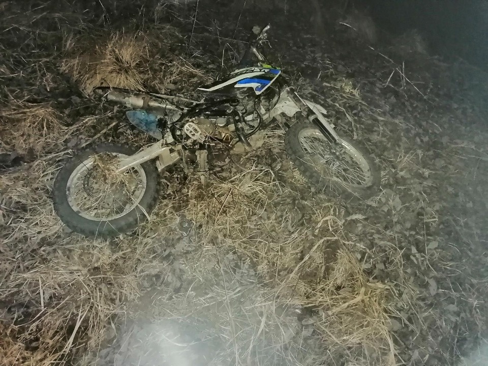 Сегодня ночью в Псковском районе в аварии пострадал водитель мопеда