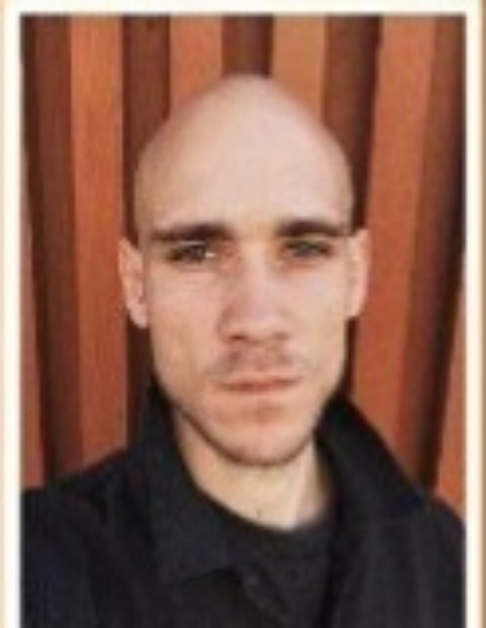 Великолукская полиция продолжает разыскивать пропавшего 34-летнего мужчину - ФОТО Великолукская полиция продолжает разыскивать пропавшего 34-летнего мужчину - ФОТО