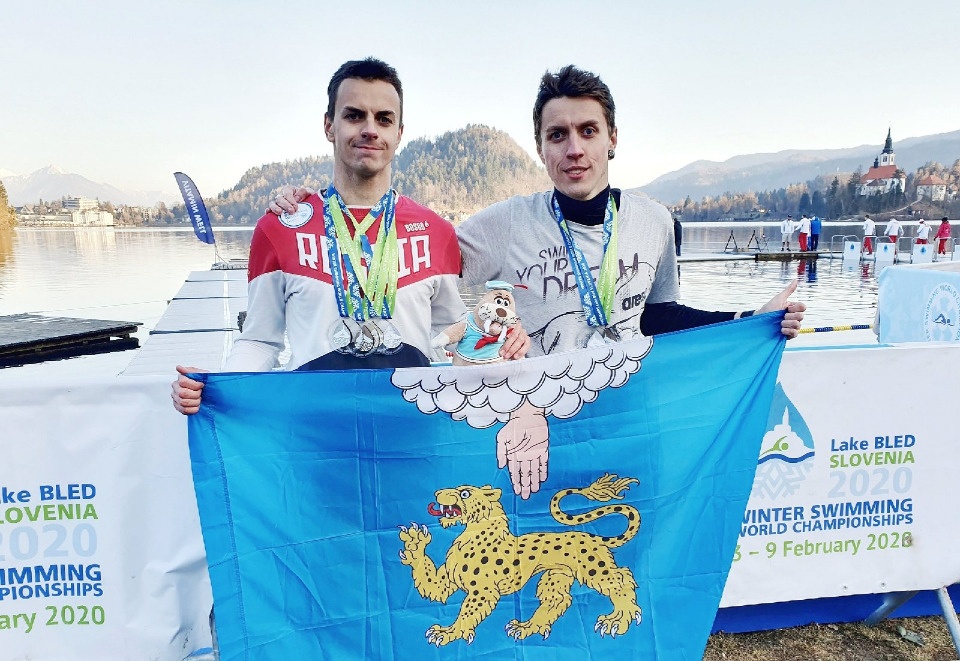 Братья-чемпионы Мордовцевы устроят показательный заплыв в Великой