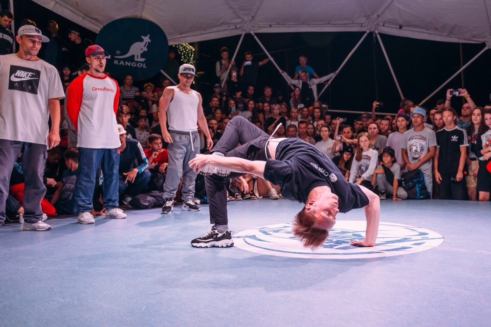 С ног на голову