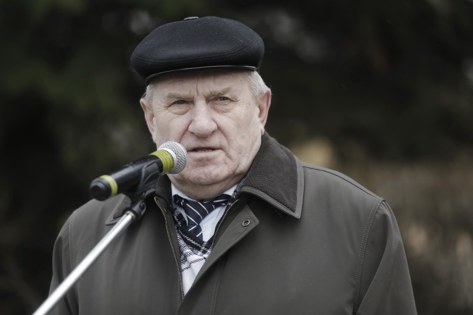 На Аллее Победы в Пскове установили бюсты десантников 6-й роты