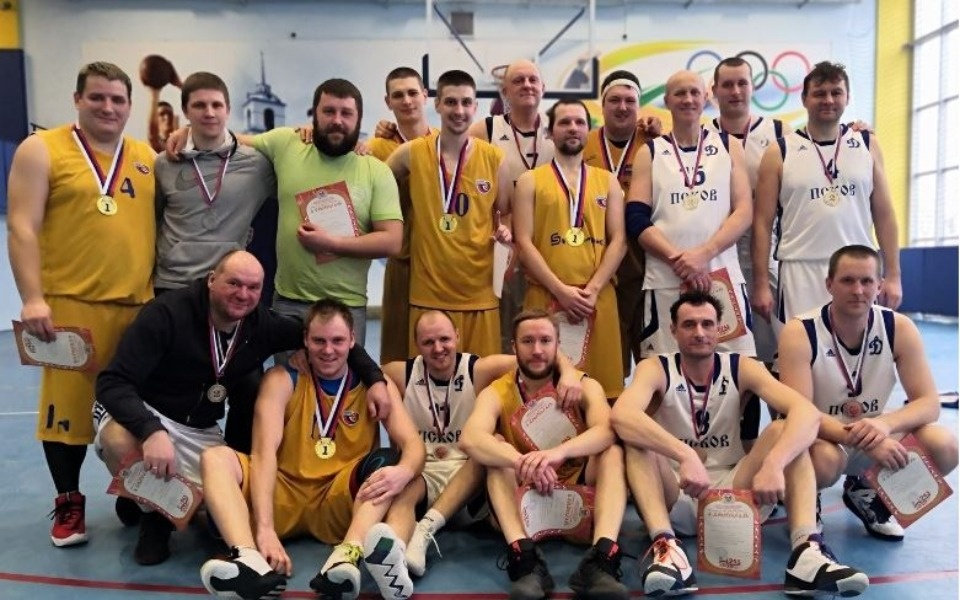 «Барсы» стали чемпионами Пскова по баскетболу