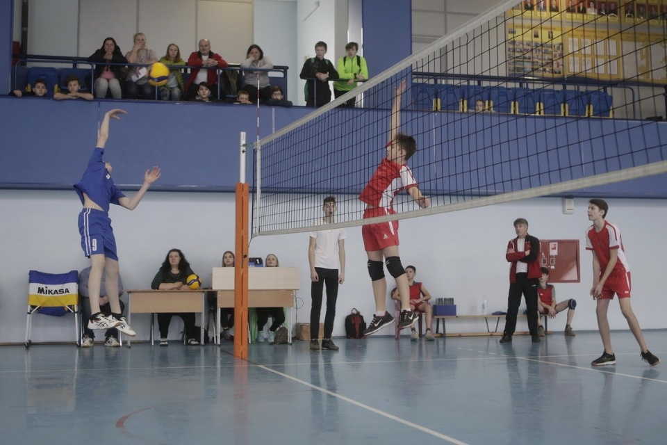 Волейбольный турнир в Пскове среди юных спортсменов