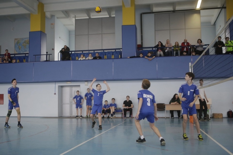Волейбольный турнир в Пскове среди юных спортсменов