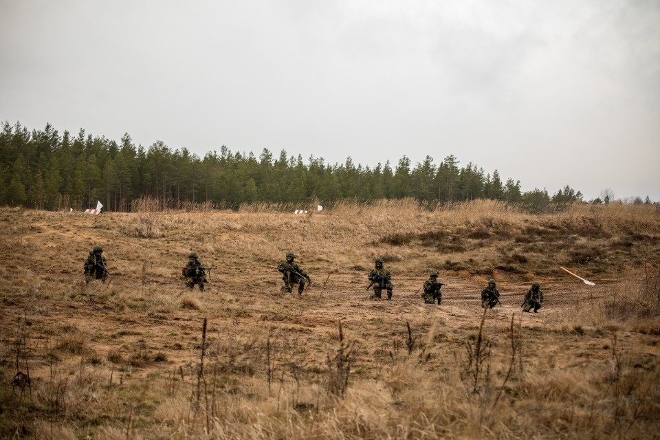 Десантники России и Белоруссии под Псковом блокировали условного противника
