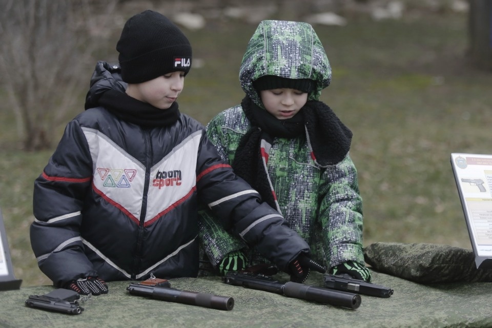 Псков празднует День защитника Отечества 