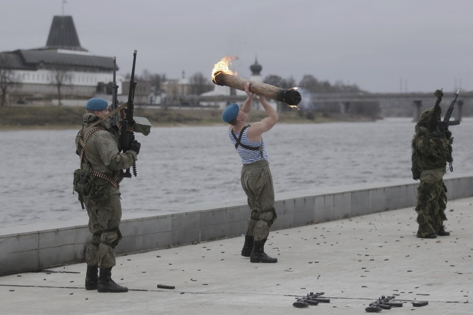 Псков празднует День защитника Отечества 