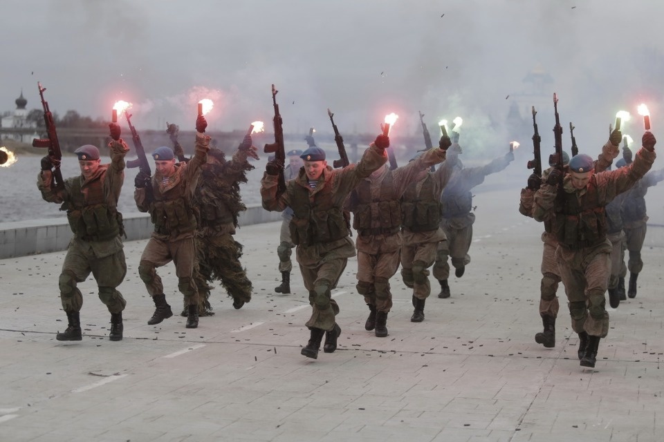 Псков празднует День защитника Отечества 