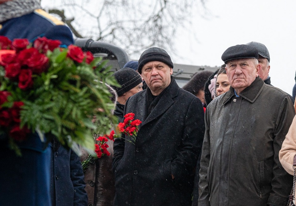 В Пскове с участием президента Путина почтили память бойцов шестой роты