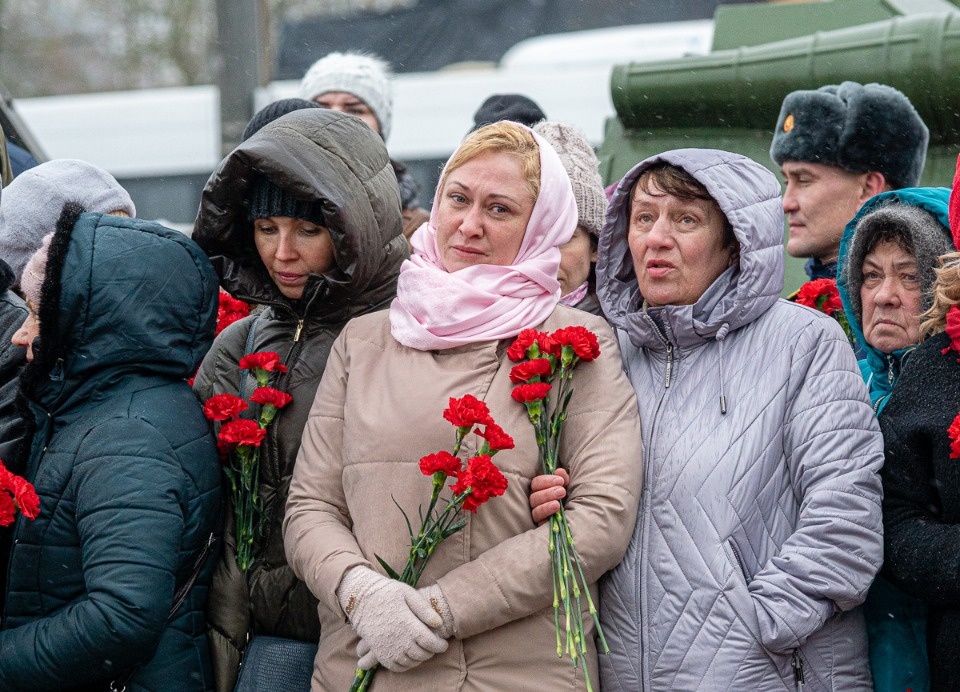 В Пскове с участием президента Путина почтили память бойцов шестой роты