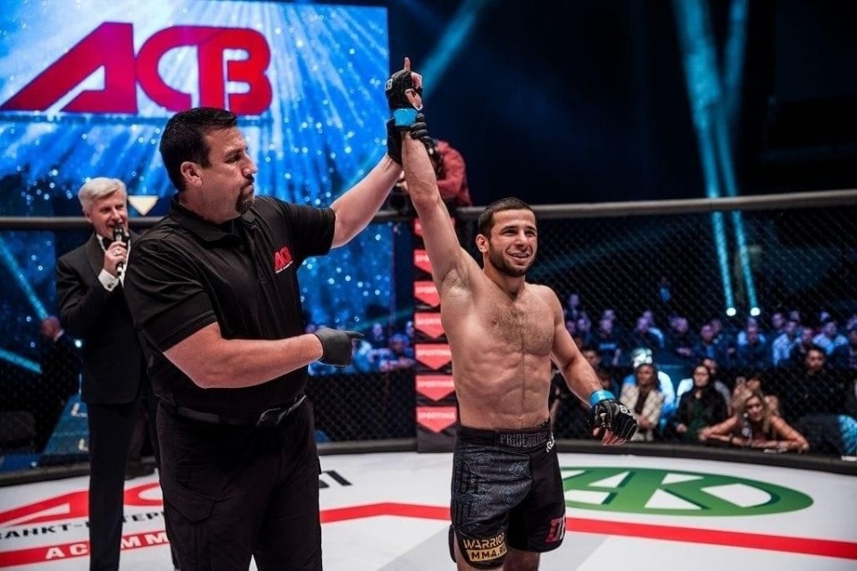 Звезда смешанных единоборств Рустам Керимов станет гостем Чемпионата в Пскове