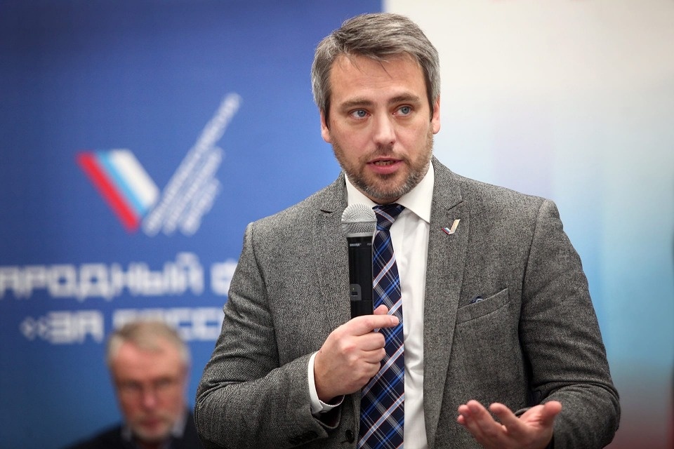 Виктор Остренко: Изменение Конституции — это возможность внести свой вклад в написание новейшей истории