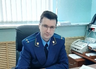 От мошенника ушла жена, на карту которой он собирал деньги