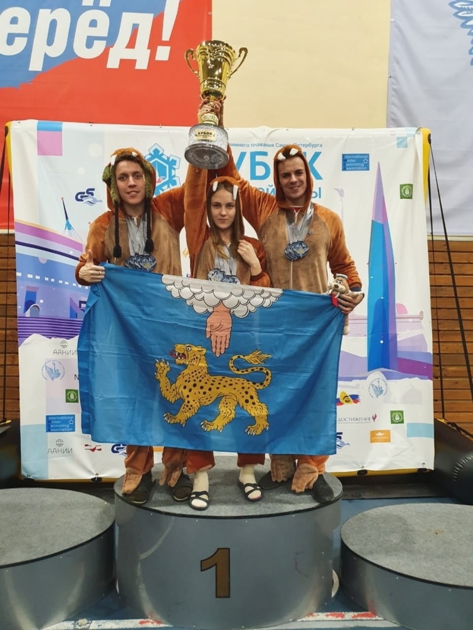 Чемпион мира по зимнему плаванию Марк Мордовцев не переносит холод