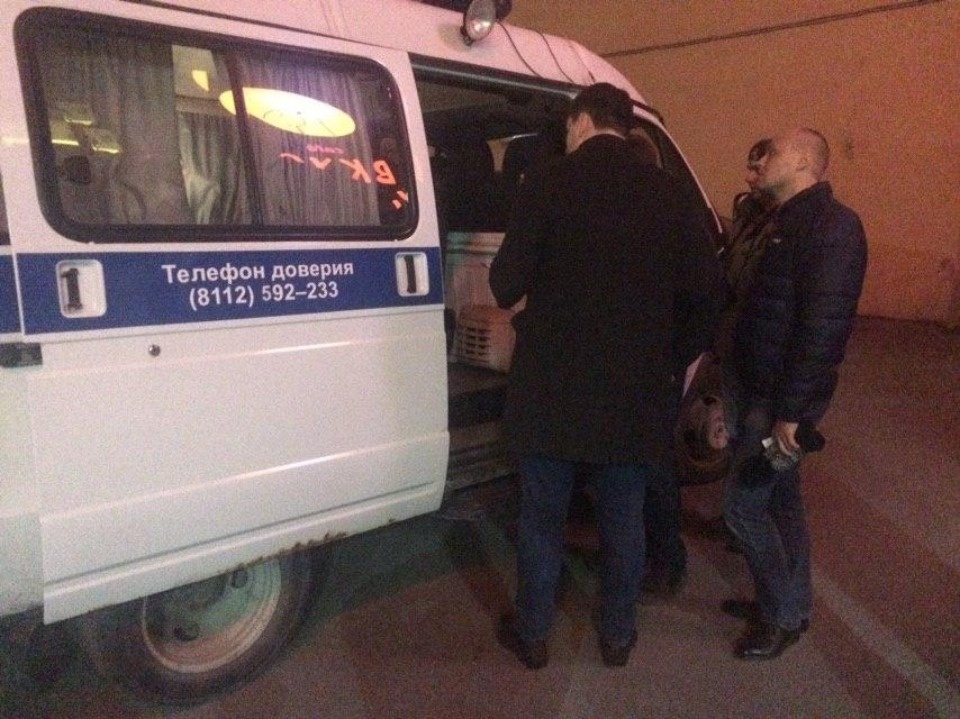 Не дымят: полицейские и общественники провели рейд по кафе с кальянами