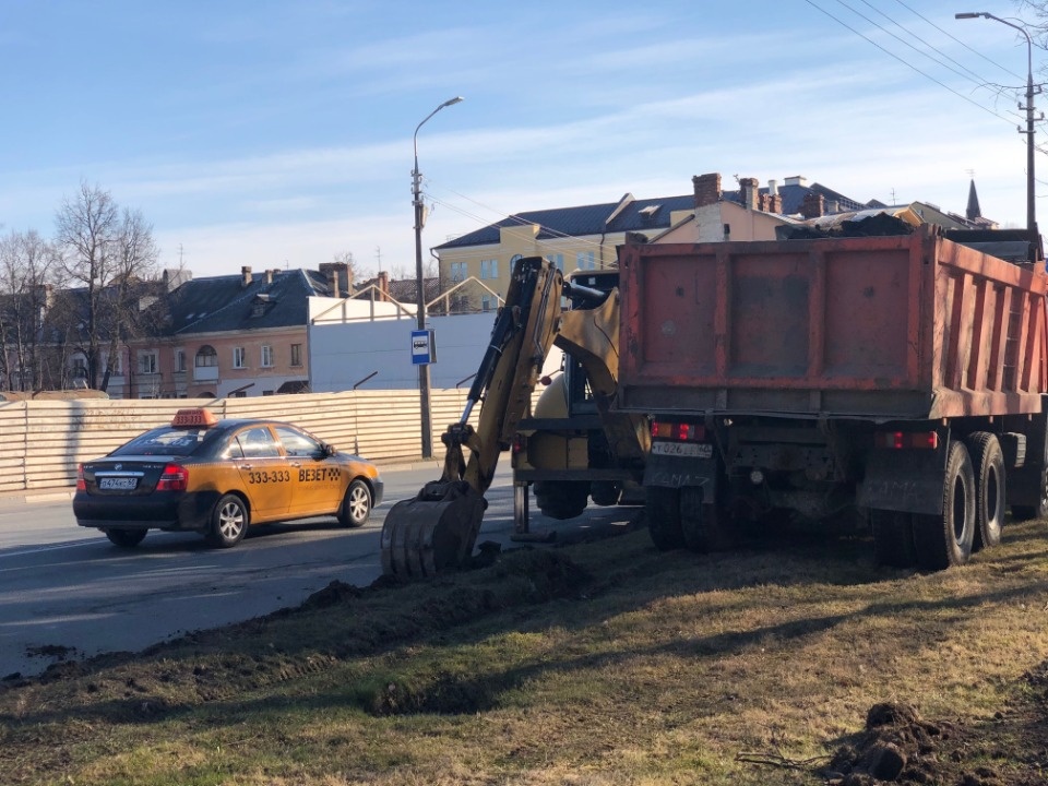 Ремонтные работы начались на Рижском проспекте в Пскове Ремонтные работы начались на Рижском проспекте в Пскове