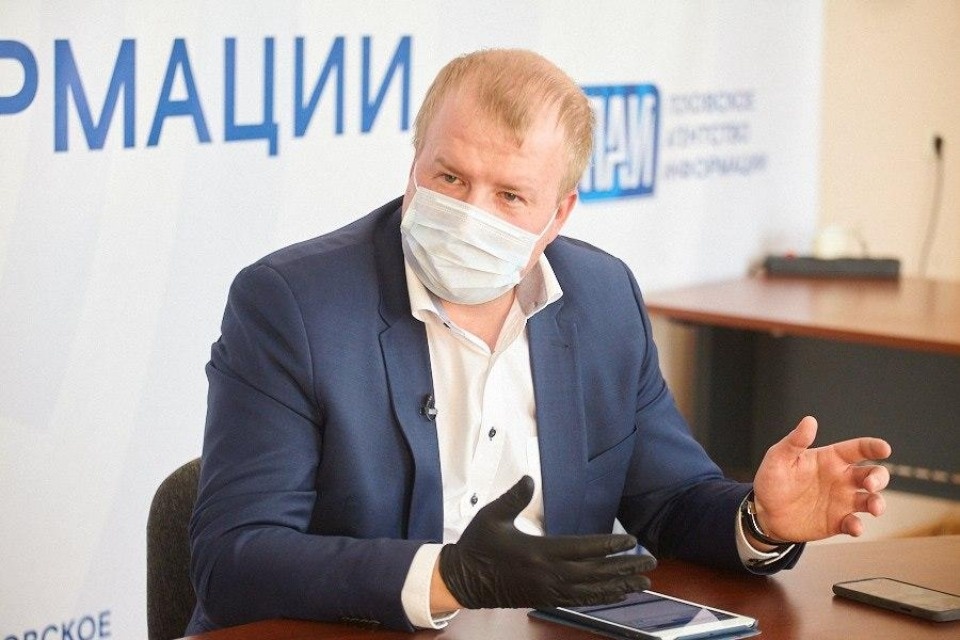 В первые дни карантина количество пассажиров в псковских автобусах сократилось на 80% В первые дни карантина количество пассажиров в псковских автобусах сократилось на 80%