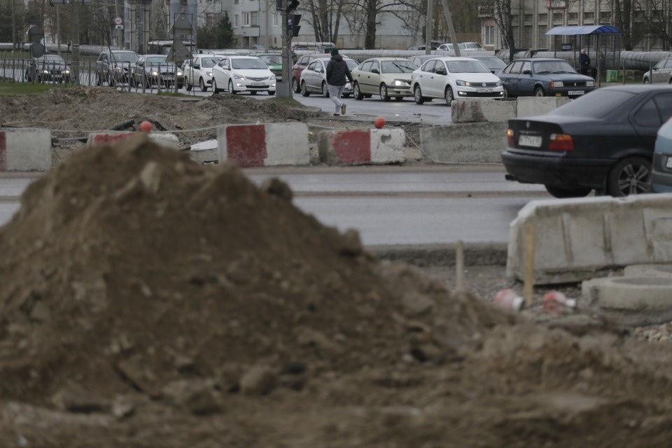 Люди работают