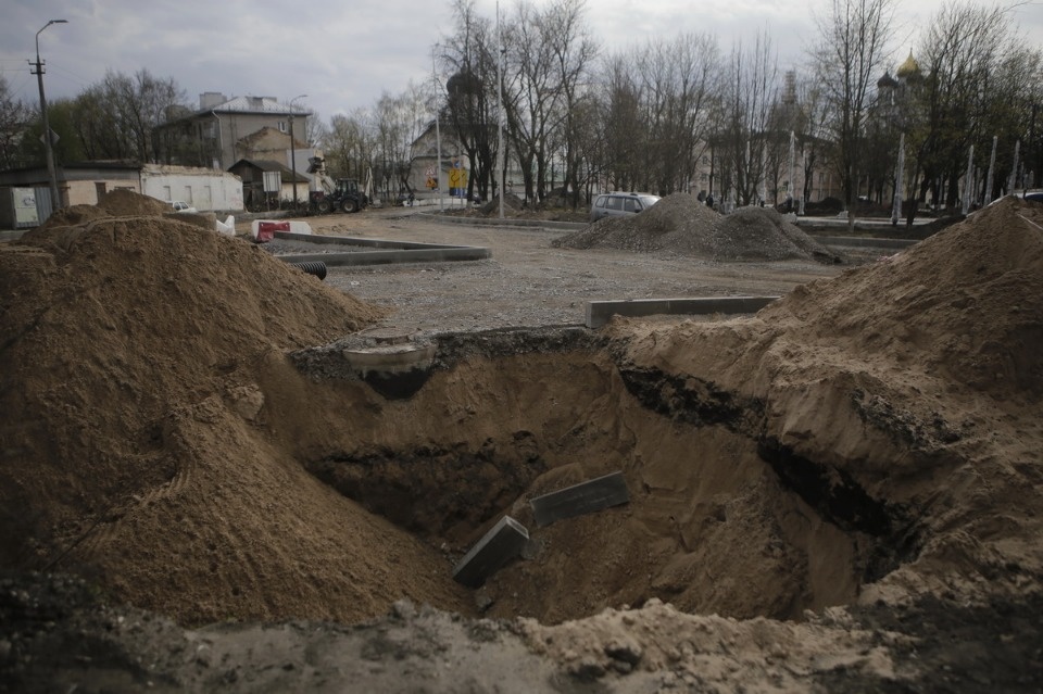 Люди работают