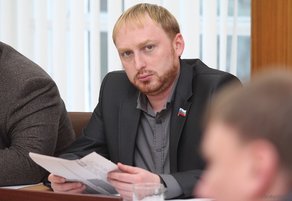 Равноудаленные вирусом