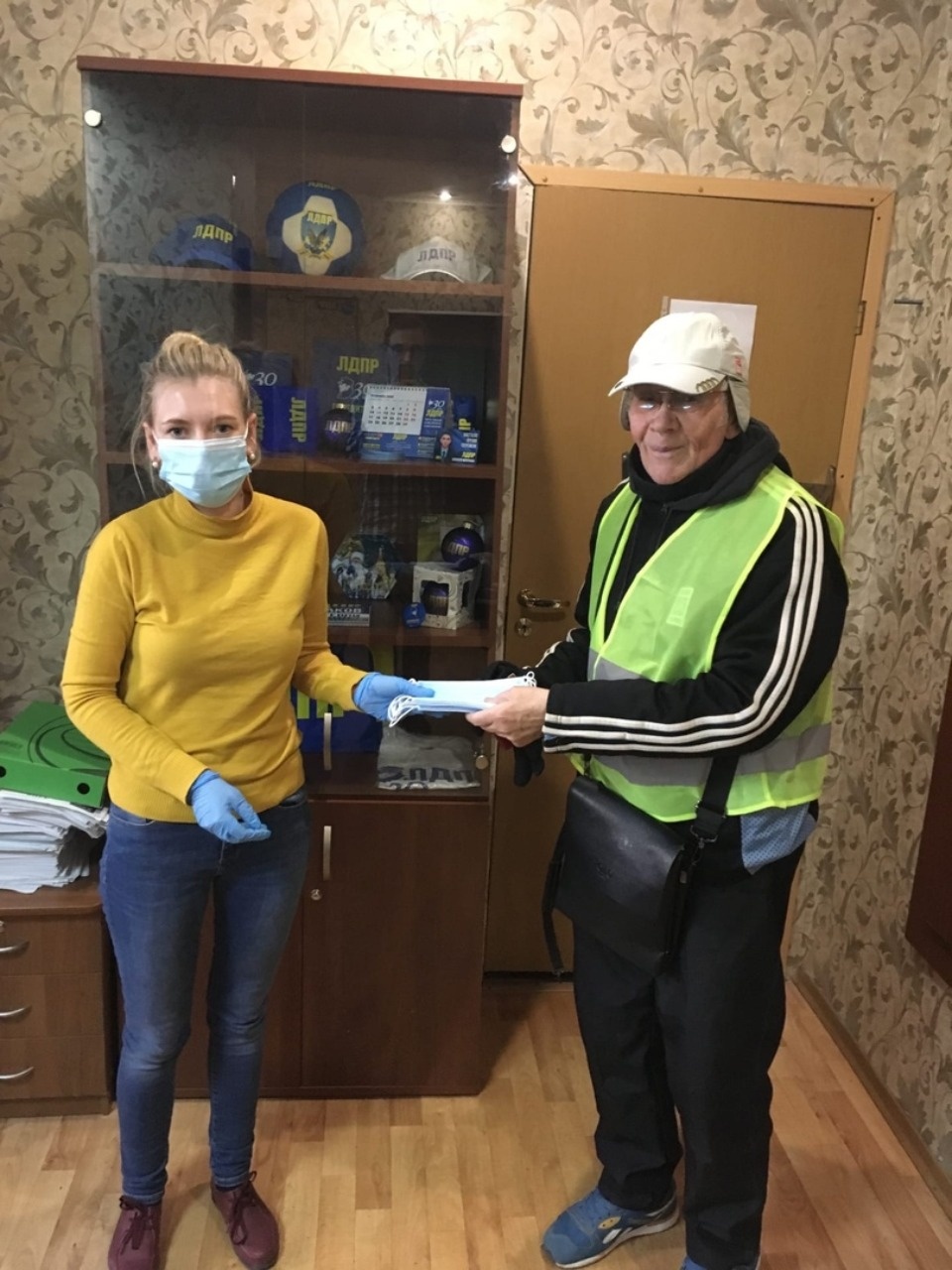 Антон Минаков: Во время пандемии важнее всего помогать людям делом