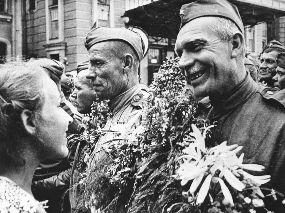 В России отмечают 75-летие Великой Победы