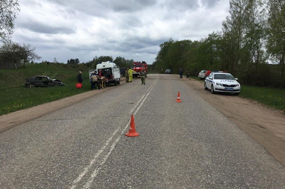 Переломы и ушибы получили три человека в результате ДТП в Себежском районе