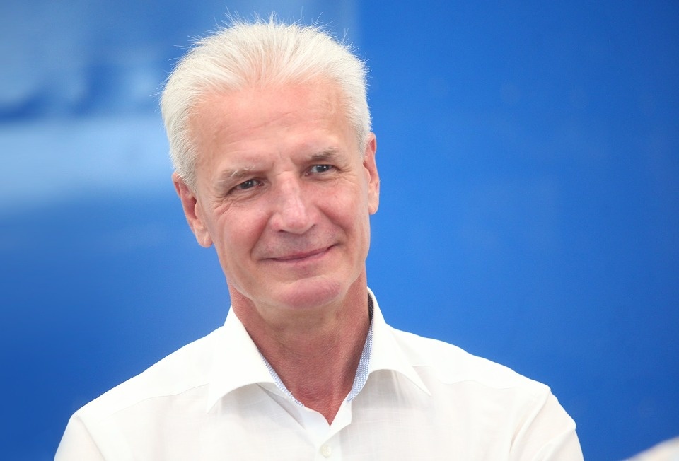 Трудиться, радоваться и мечтать пожелал выпускникам спикер Псковского облсобрания