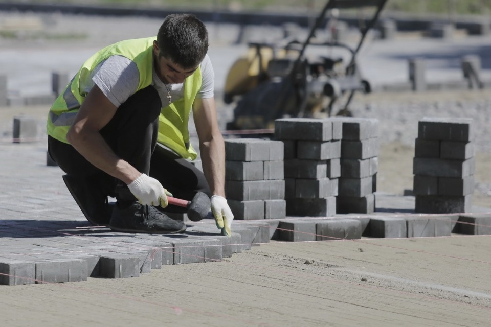 Заграница нам поможет! Заграница нам поможет!