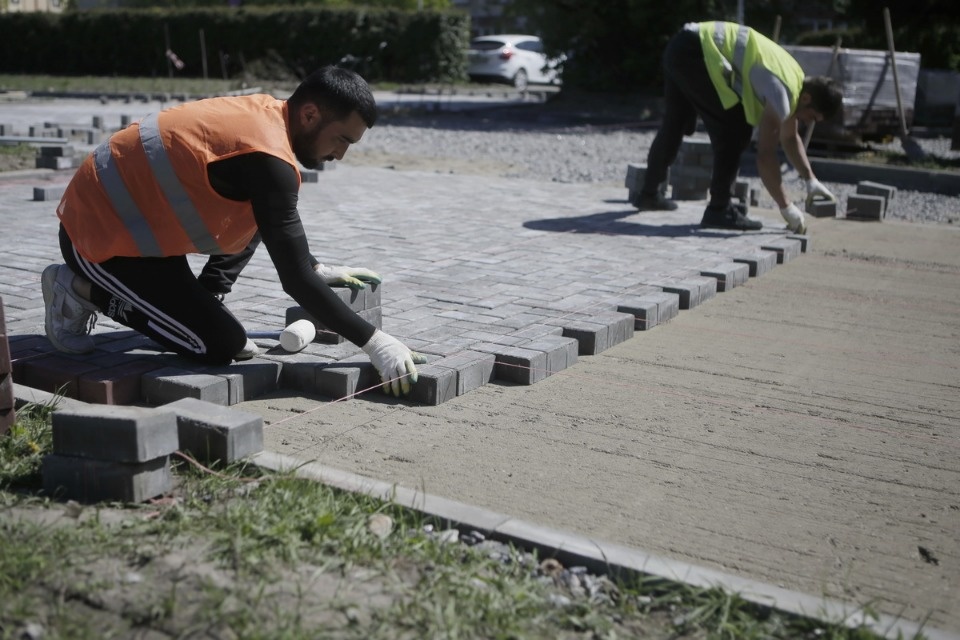 Заграница нам поможет! Заграница нам поможет!