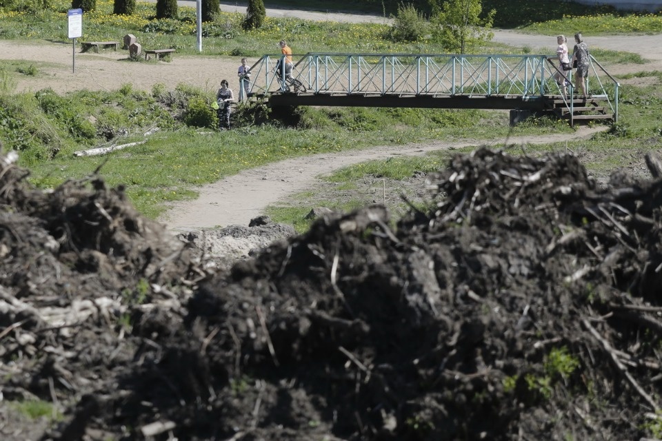 Заграница нам поможет! Заграница нам поможет!
